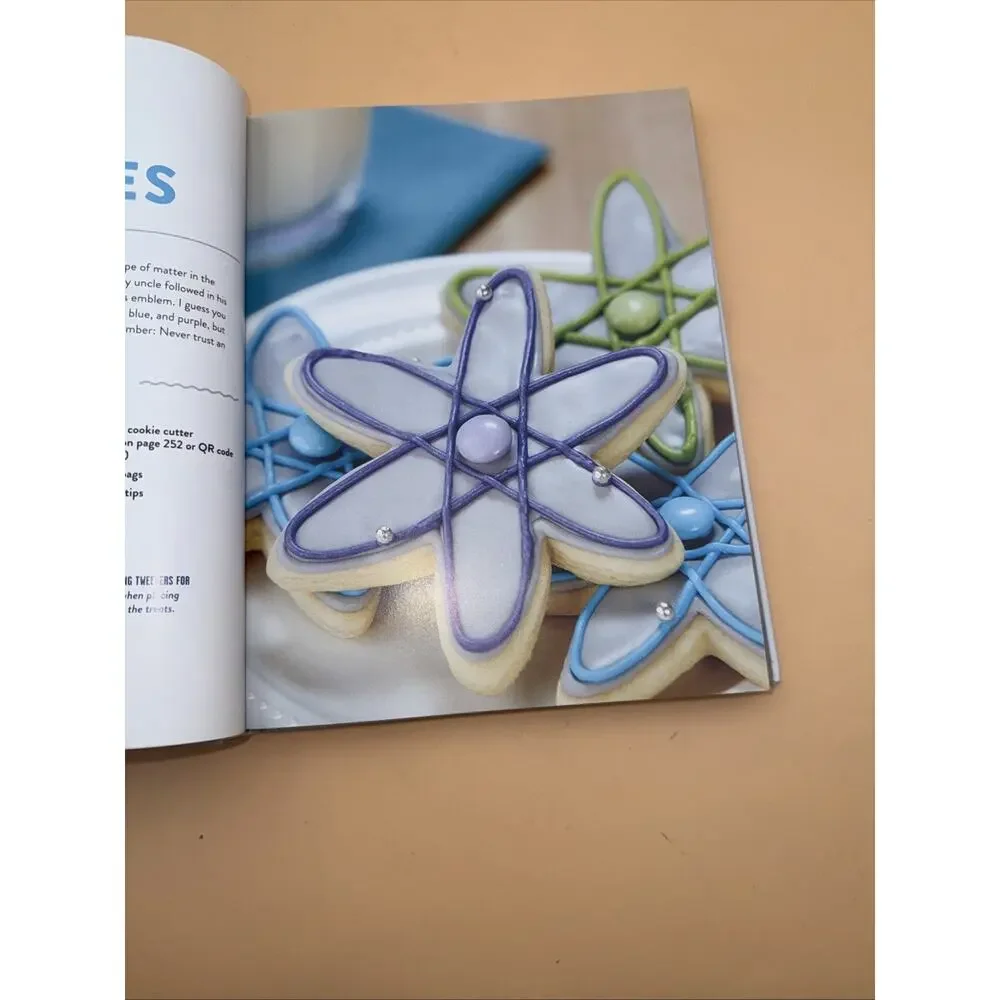 The Nerdy Nummies Cookbook Sweet Treats For The Geek In All Of Us HC Book
